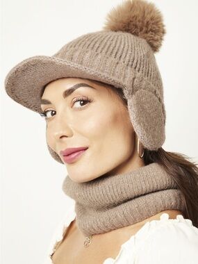 Chiara Hat & Neck Warmer in Taupe